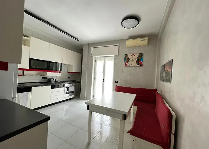 Garibaldi Plaza Nyaraló *