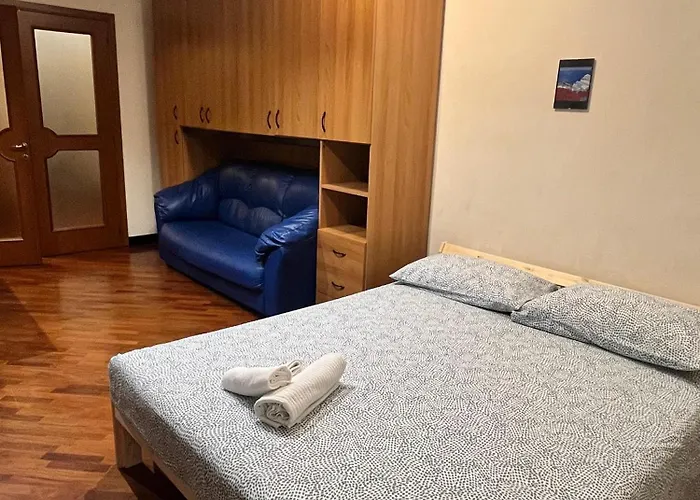 Garibaldi Plaza Nyaraló Bari